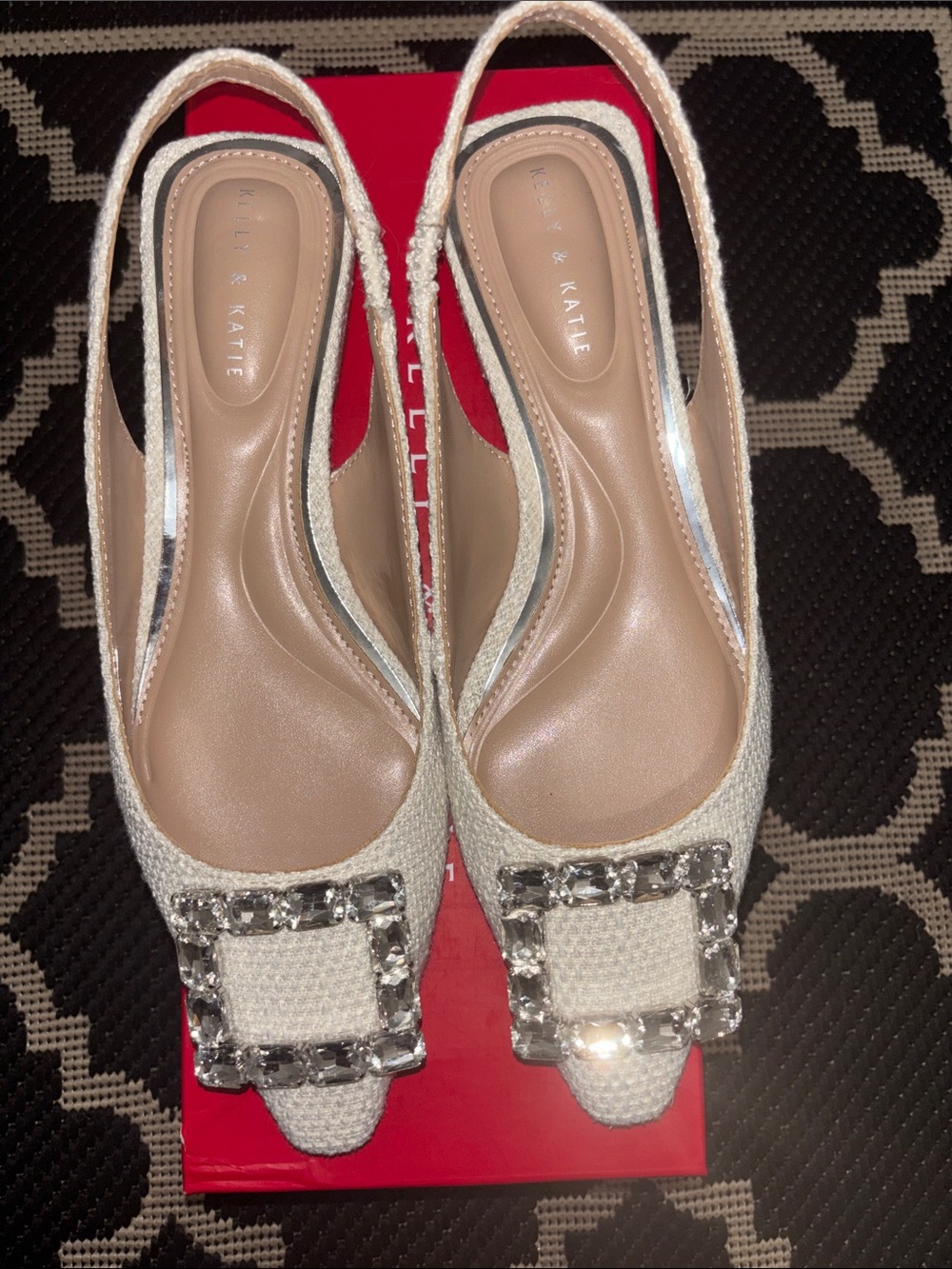 Kelly & Katie Sloannes Flats size 7